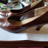 Дамски обувки, естествена кожа, лачени, много запазени, #36, снимка 1 - Дамски обувки на ток - 36652807