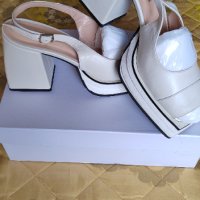 Дамски обувки, снимка 1 - Дамски обувки на ток - 38492559