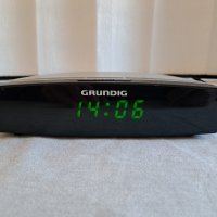 Радио часовник Grundig Sonoclock 390., снимка 2 - Радиокасетофони, транзистори - 39758205