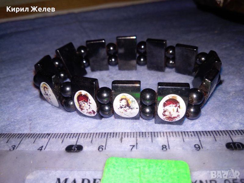 СТАРА ГРИВНА от ШЛИФОВАНИ КАМЪЧЕТА МАГНЕТИТ с ИКОНКИ РАЗТЕГЛИВА на ЛАСТИК ХЕНД МЕЙД БИЖУ 37093, снимка 1