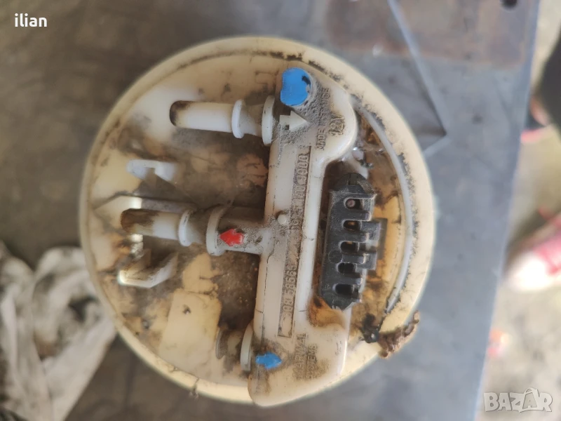 бензинова помпа volvo 1.8, снимка 1