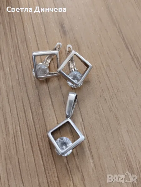 обеци и медальон, снимка 1