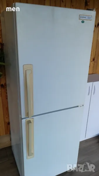 Хладилник с фризер, снимка 1