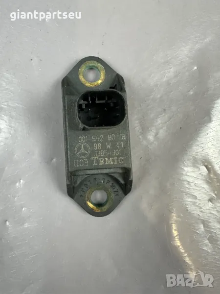Сензор Удар за Мерцедес Mercedes-benz W220 0015428018, снимка 1