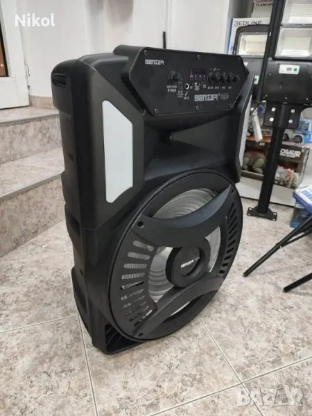 Тонколона с микрофон, снимка 1