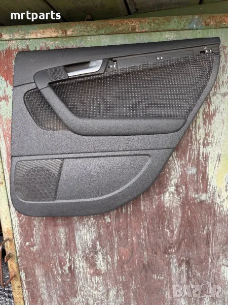 Задна дясна кора за врата за Audi A3 8p Sportback, снимка 1