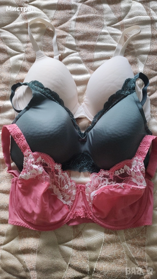 Сутиени Triumph за голям бюст, снимка 1