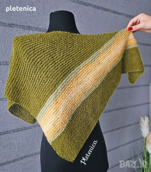 Чаровен ръчно плетен дамски шал, снимка 1