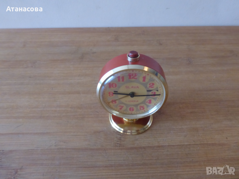Будилник часовник Слава червен, снимка 1