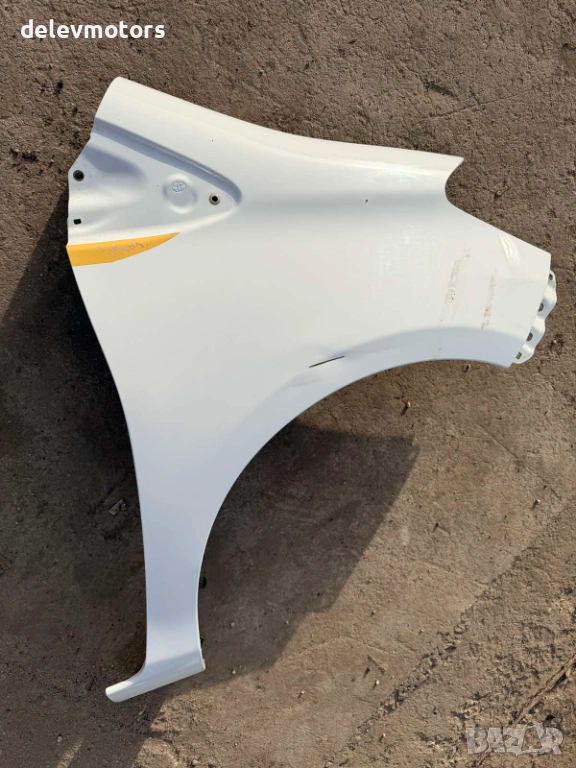 5381152390 преден десен калник от Toyota Yaris P13, 1.0i, 72 ph., 5 sp., engine 1KR-FE, KSP130 2020, снимка 1