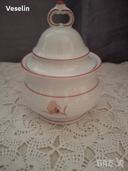 Порцеланова захарница , снимка 1
