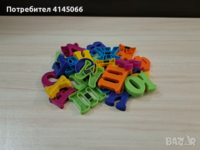 Магнитни букви и цифри, снимка 2 - Играчки за стая - 53940662