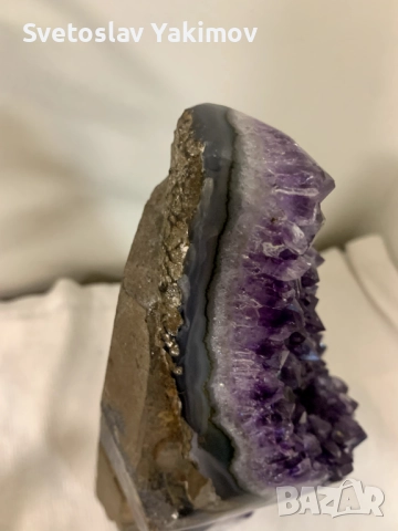 Аметистен Катедрален Кристал /Ествствен/, снимка 7 - Apple iPhone - 51882509