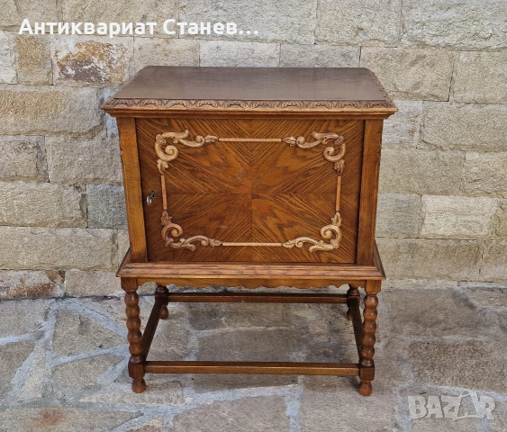 Скандинавски винтидж шкаф за антре/салон