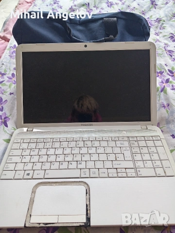 Лаптоп Toshiba , снимка 2 - Лаптопи за дома - 53934133
