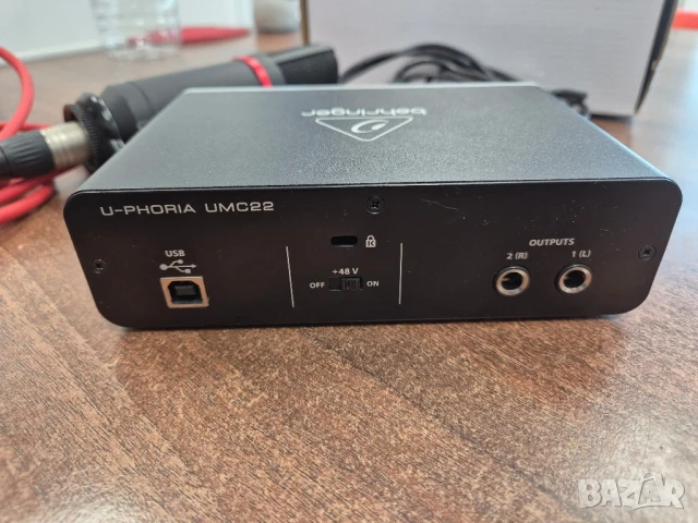 Behringer UMC22 U-PHORIA АУДИО ИНТРЕФЕЙС + Scarlett Studio CM25, снимка 4 - Микрофони - 51028481