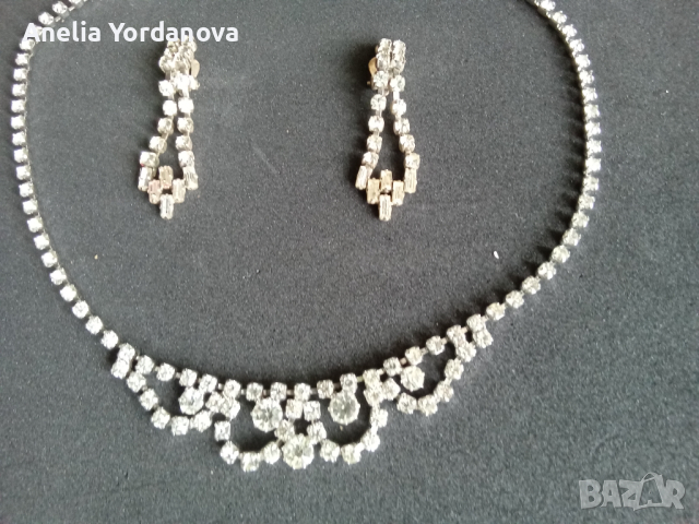 Комплекти колие и обеци намалявам, снимка 5 - Колиета, медальони, синджири - 44571398