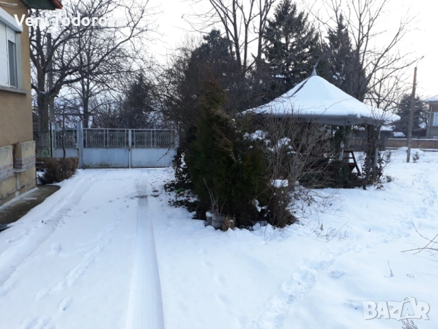 под наем къща