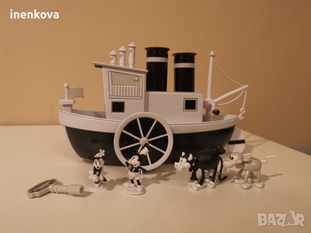 Мики Маус 1928 - Параходът (Параходчето) Уили Музикална играчка Steamboat Willie, снимка 10 - Музикални играчки - 42873165