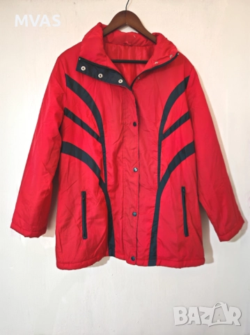 Ново дамско леко есенно яке червено L размер