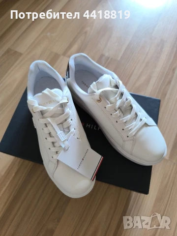 Дамски обувки Tommy Hilfiger , снимка 2 - Маратонки - 51420971
