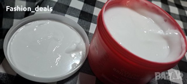 Нова Wella Professionals Маска за боядисана коса Фина и Нормална Подарък жени, снимка 8 - Аксесоари за коса - 42822113