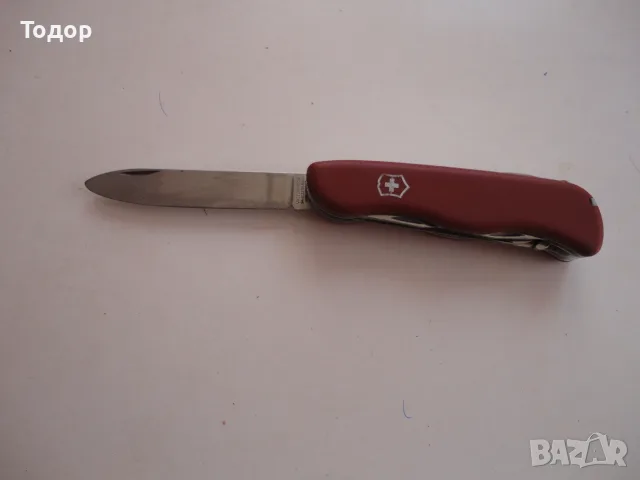 Голям армейски швейцарски нож Victorinox , снимка 4 - Ножове - 56231135