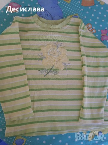 Детска блуза р. 104, снимка 1 - Детски Блузи и туники - 42256039