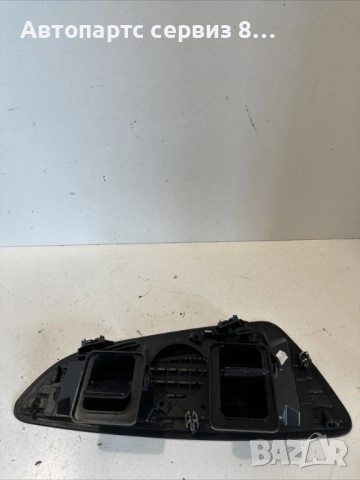 Въздушна решетка за арматурно табло за Alfa Romeo 159 Sportwagon 2009 Оригинална, снимка 2 - Части - 53098000