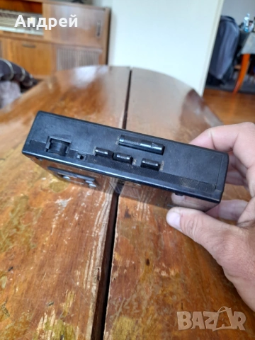 Стар Уокмен Hitachi CP-202R, снимка 4 - Антикварни и старинни предмети - 54045272