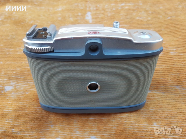 Ретро фотоапарат BELLA , снимка 2 - Антикварни и старинни предмети - 53172145