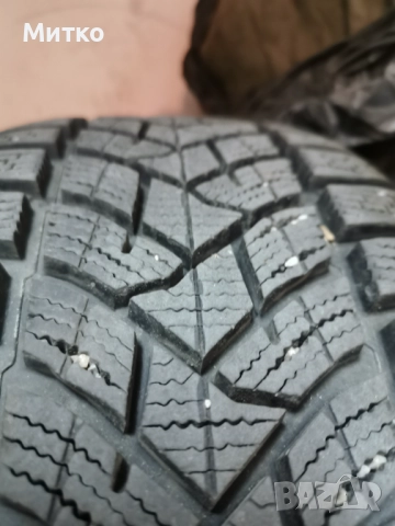 4 зимни гуми  215/65/16 Dunlop и 4бр. алуминиеви джанти 5х114,3, 16 цола, , снимка 4 - Гуми и джанти - 52576459