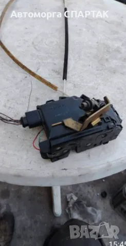 AUDI A6 C5 КЛЮЧАВАЩА ЗАДНА ЛЯВА 4B0839015B