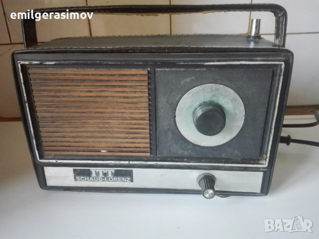 Руска киномашина,ретро ютия и радио ITT Schaub-Lorenz. , снимка 10 - Микровълнови - 45706849