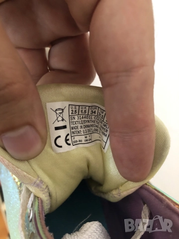 Детски светещи кецове Skechers Twinkle Toes с крила, №34 (21.5 см), снимка 6 - Бебешки боти и ботуши - 55969384