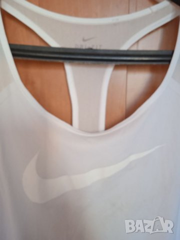 Спортен потник Nike , снимка 4 - Спортни екипи - 38264774