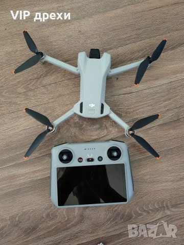 Дрон DJI Mini 3 + Smart Controller, 4K HDR, снимка 3 - Дронове и аксесоари - 54317138