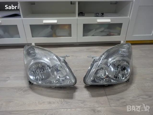 Оригинални фарове ляв и десен Toyota Corolla Verso  2001-2003, снимка 1