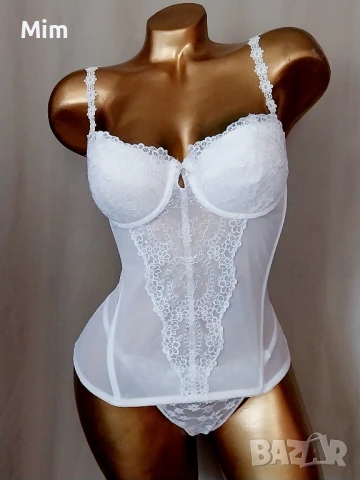 75 В Бял корсет 