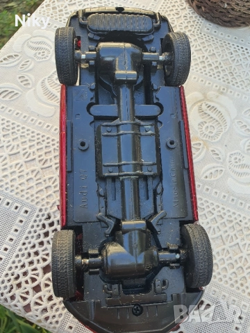 Audi Q7 1:32 , снимка 7 - Колекции - 51618415