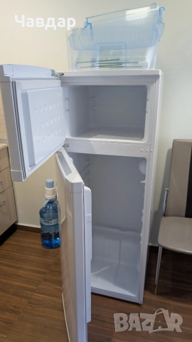 Продавам хладилник с горен фризер ВЕКО., снимка 9 - Хладилници - 52805766