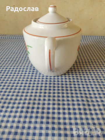 порцеланов чайник D.P.R.K., снимка 4 - Аксесоари за кухня - 36560516