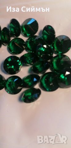 Зелен смарагд 10мм, снимка 2 - Други - 36962383