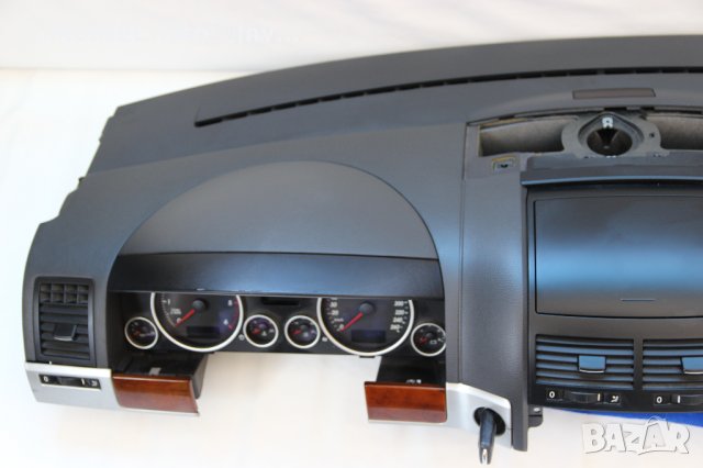 Арматурно табло VW Touareg (2002-2010г.) десен airbag Тоуарег, снимка 2 - Части - 34184507