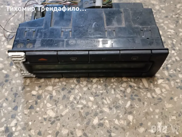 C-Class W202 Mercedes 2028301385 Climate AC климатроник панел с липсващо капаче на бутон, снимка 2 - Части - 50031791