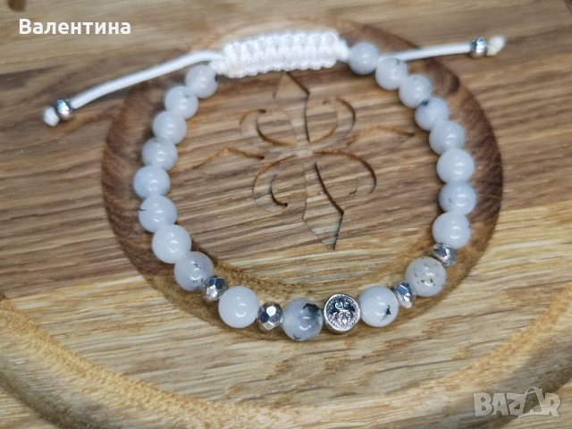 Дамска/ мъжка гривна от естествени камъни и 925 сребърни елементи с Лого, снимка 1 - Гривни - 35603480