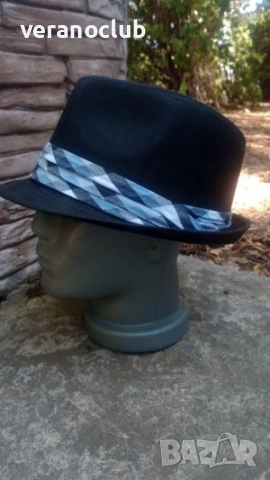 Черно бомбе от плат с Цветна лента