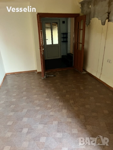 Kъща с двор в гр.Каблешково на 15км от Бургас , снимка 9 - Къщи - 52935416