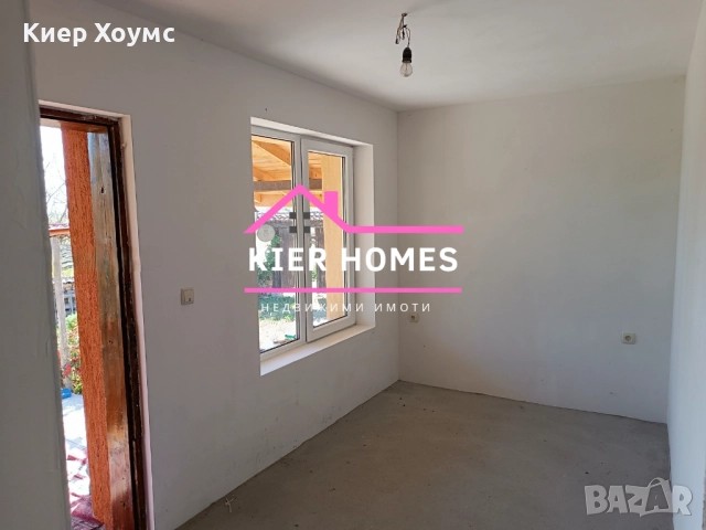 Продавам санирана къща в село Верен, обл. Стара Загора, снимка 8 - Къщи - 52548413