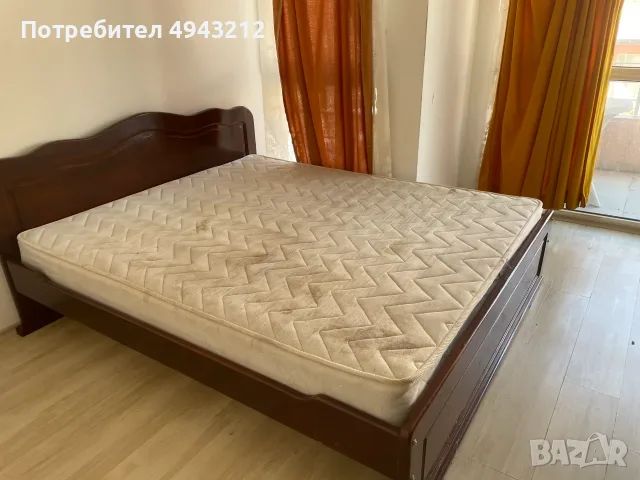 Спалня от масивно дърво